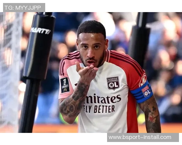 中超赛场惊现冷门里昂逆转马竞引发全场狂欢